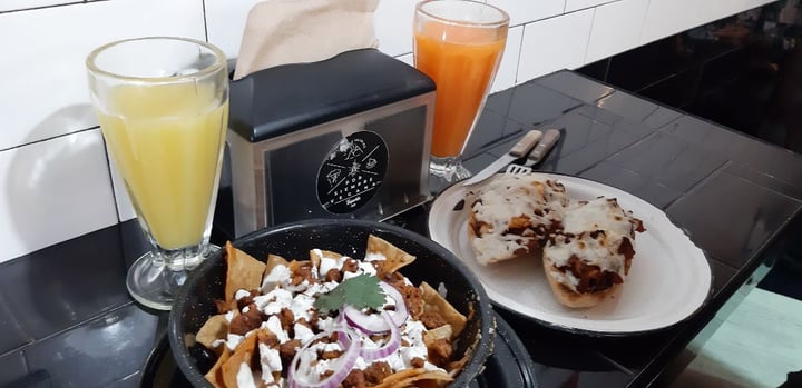 photo of Por siempre vegana 2 Chilaquiles shared by @dafnemoli on  30 Nov 2019 - review