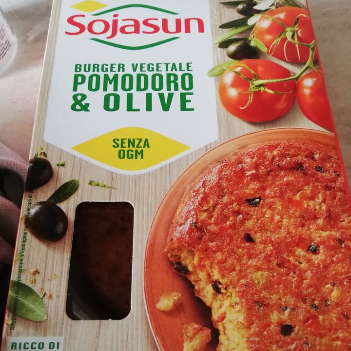 photo of Sojasun Burger Vegetale Pomodoro & Olive shared by @yayatheveggie on  23 Apr 2021 - review