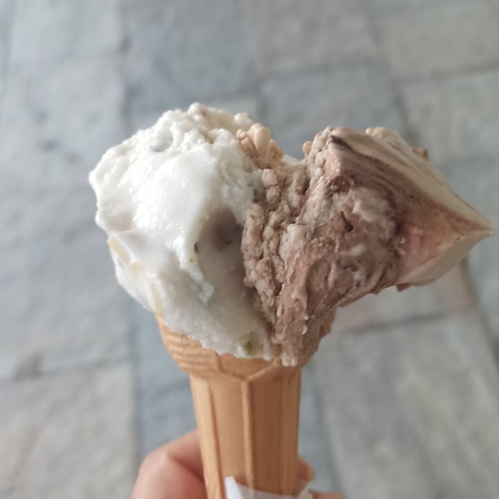 photo of Gelatissimo Creme Vegane shared by @paolaohpaola on  21 Sep 2022 - review