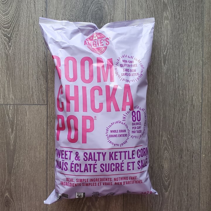 review photo of Angie's BOOMCHICKAPOP Sweet & Salty Kettle Corn shared by @eveirl on 01 Dec 2021 - review