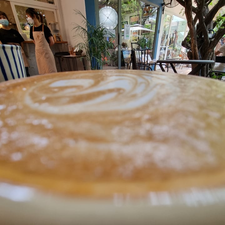 review photo of Kashew Cheese Deli Cashew milk cappucino shared by @greenscott on 31 Mar 2022 - review