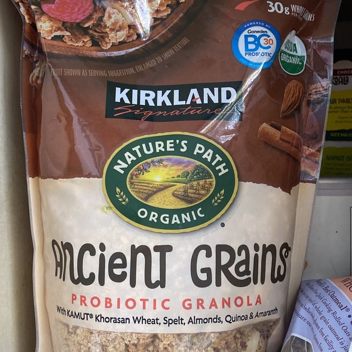 photo of Nature's Path Foods probiotic granola shared by @chloeh on  03 Jan 2022 - review