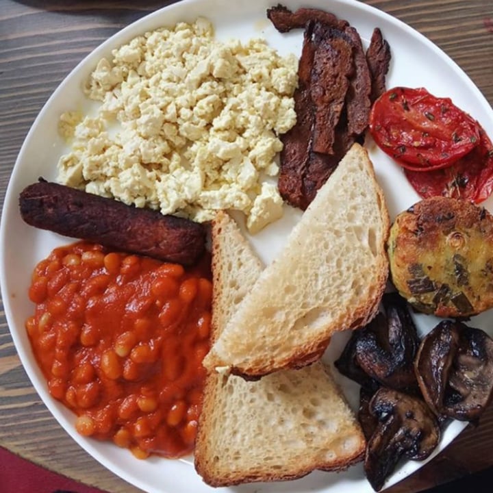 photo of Equilibrium Cafè Brvnch&Coffee Full English shared by @veroprema on  30 Apr 2020 - review