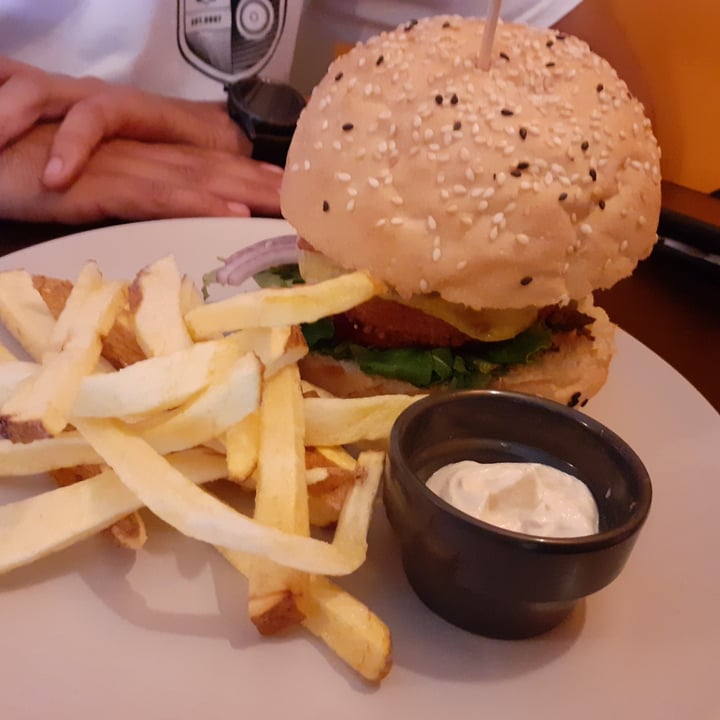 photo of Kong - Food Made With Compassion King Burger shared by @itsaso on  16 Sep 2020 - review