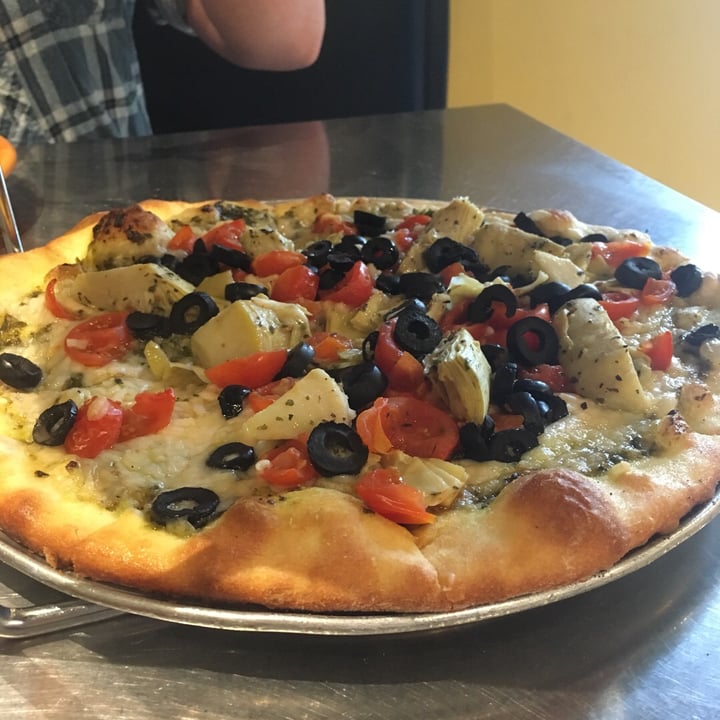 photo of Flying Saucer Pizza Company Beast Boy shared by @tj23 on  12 Aug 2018 - review