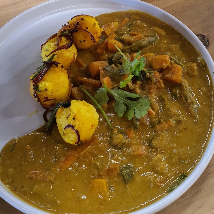 photo of INDIKAAP Ayurvedic, Vegan Products & Services Veggies in a “butter chicken” sauce served with Kitchari balls shared by @theflipsideofg on  25 Apr 2021 - review