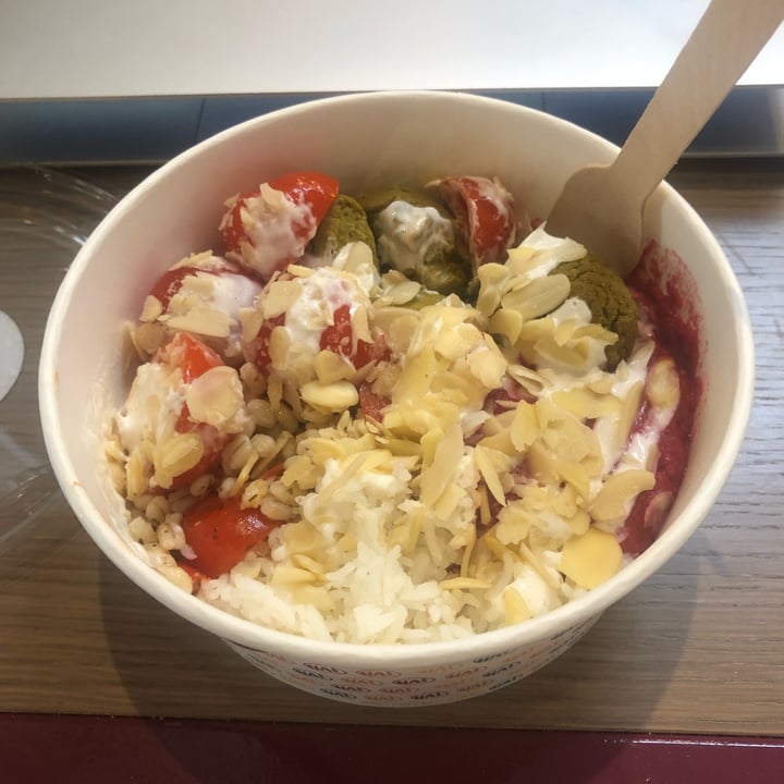 review photo of Hummus Around - XXII Marzo Bowl Personalizzata shared by @youna on 12 Oct 2022 - review