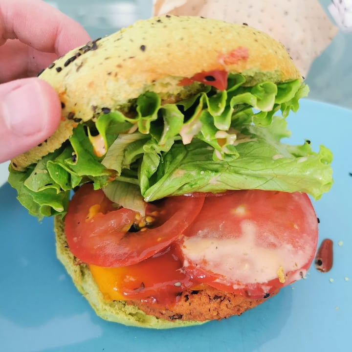 review photo of Flower Burger cherry bomb shared by @jumbino on 30 Jun 2022 - review