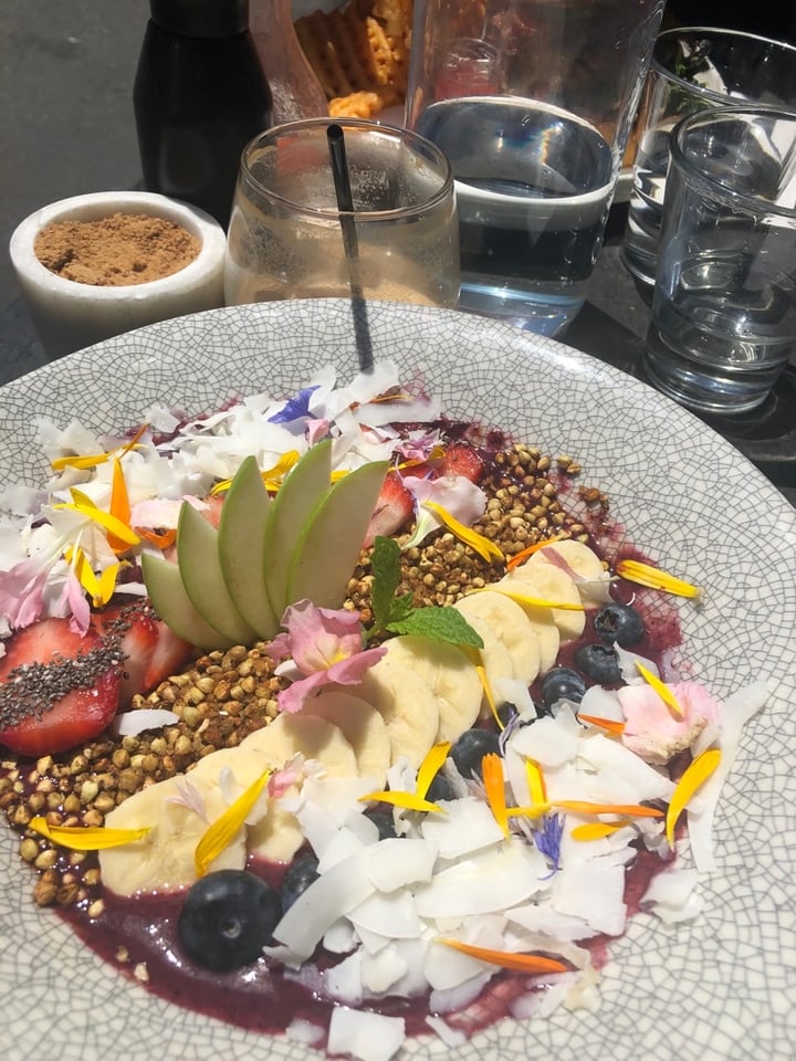 photo of Darling Cafe Smoothie Bowl shared by @kat33 on  12 Dec 2019 - review