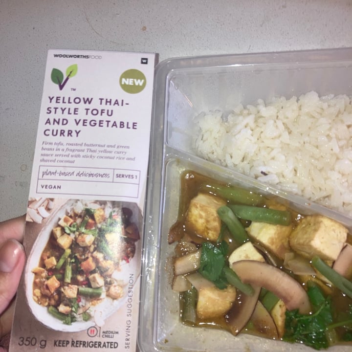 photo of Woolworths Food Yellow Thai-style Tofu and Vegetable Curry shared by @elenebehrens on  27 Jul 2021 - review