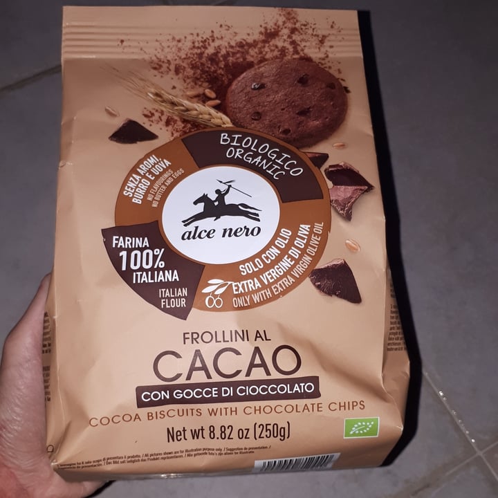 photo of Alce Nero Biscotti cacao con gocce di cioccolato shared by @giuliasmart on  14 May 2022 - review