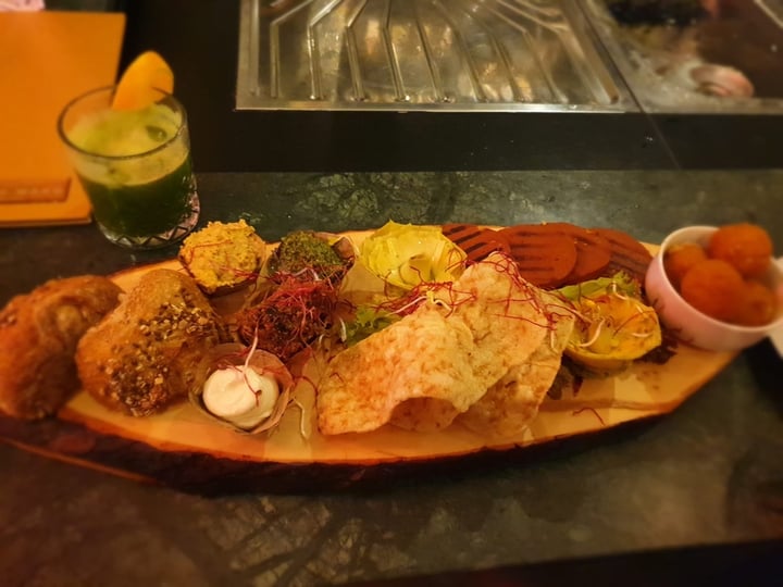photo of Waku Waku Borrelplank shared by @irisvdgraaf on  26 Dec 2019 - review