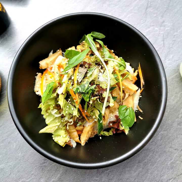 review photo of tiger club vegan sushi Udon Bowl shared by @bumblebeehummingbird on 29 Apr 2021 - review