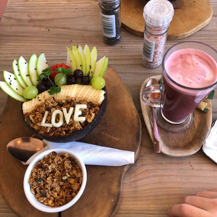 photo of The Conscious Kitchen Acai Smoothie Bowl shared by @cowabunga55 on  24 Jul 2021 - review