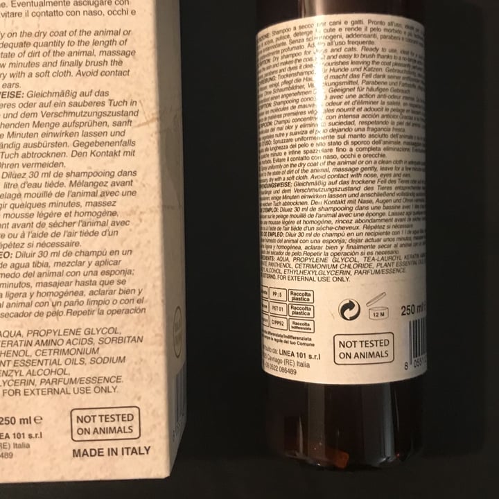 review photo of m’ama pets Shampoo a sevco per cani e gatti shared by @francesca1993 on 28 Aug 2022 - review