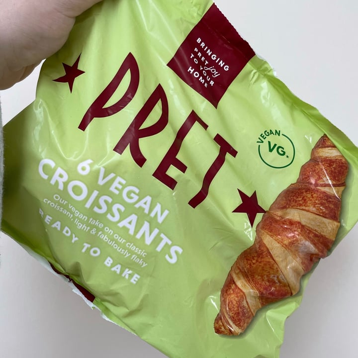 photo of Pret A Manger Frozen Vegan Croissants shared by @lavievegetale on  30 May 2021 - review