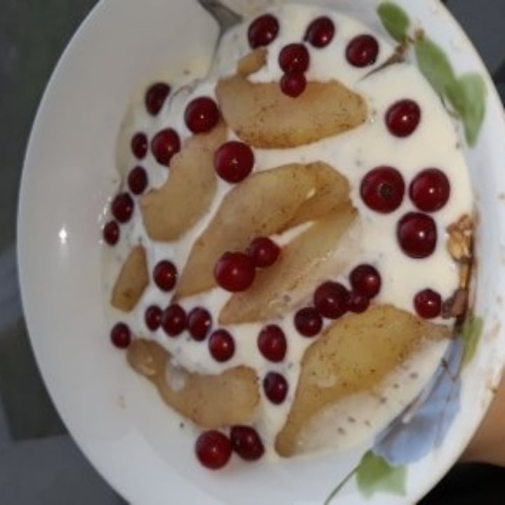 review photo of Alpro 2x Raspberry and cranberry 2x Blackberry shared by @lisanovara on 07 Jun 2022 - review