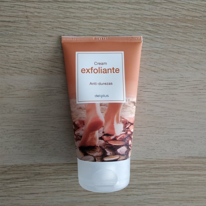 photo of Deliplus Crema exfoliante anti-durezas shared by @maribelmp on  24 Mar 2022 - review