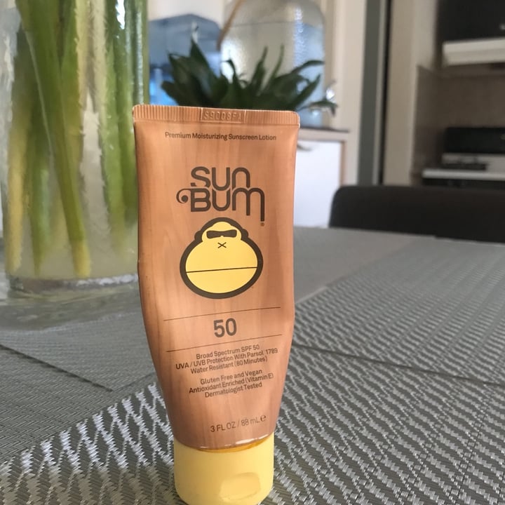 photo of Sun Bum Sunscreen SPF 50 shared by @hiddengem65 on  02 May 2020 - review