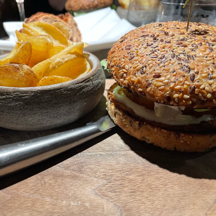 review photo of La Ménagère Vegan Burger shared by @margheritacacini86 on 16 Jan 2023 - review