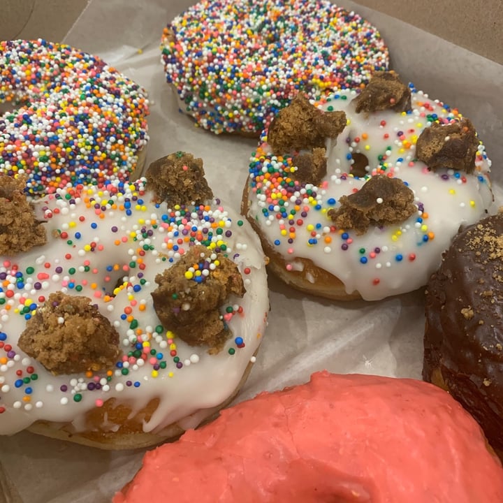 photo of Bloomer's Birthday Cake Donut shared by @chrisvegan21 on  10 Jun 2021 - review