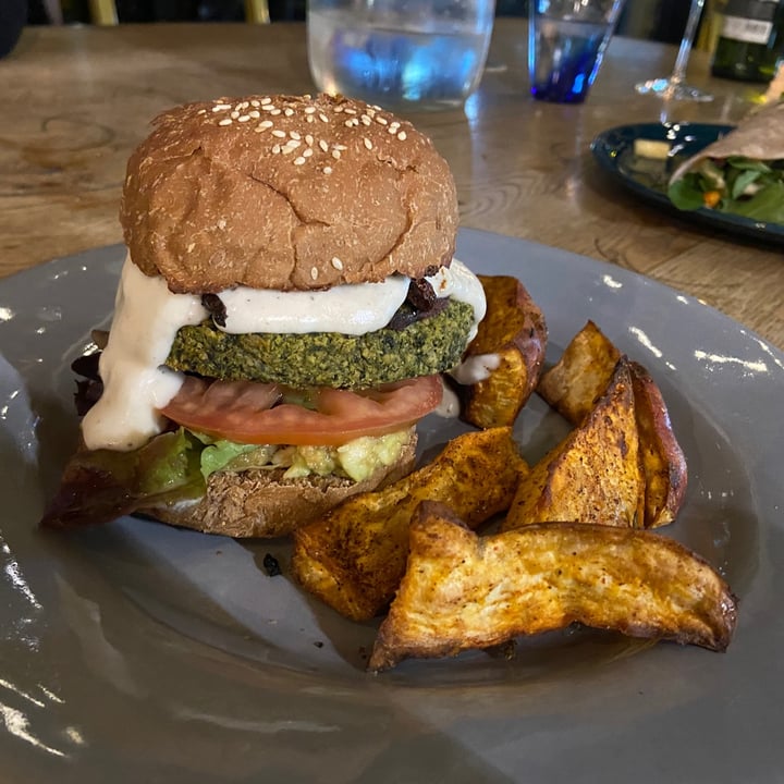 photo of Lexi's Healthy Eatery Warrior Burger shared by @liekies on  21 May 2021 - review