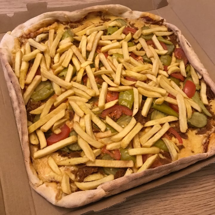 photo of Pizzeria Pronto Chips Pizza shared by @annbience on  16 Aug 2021 - review