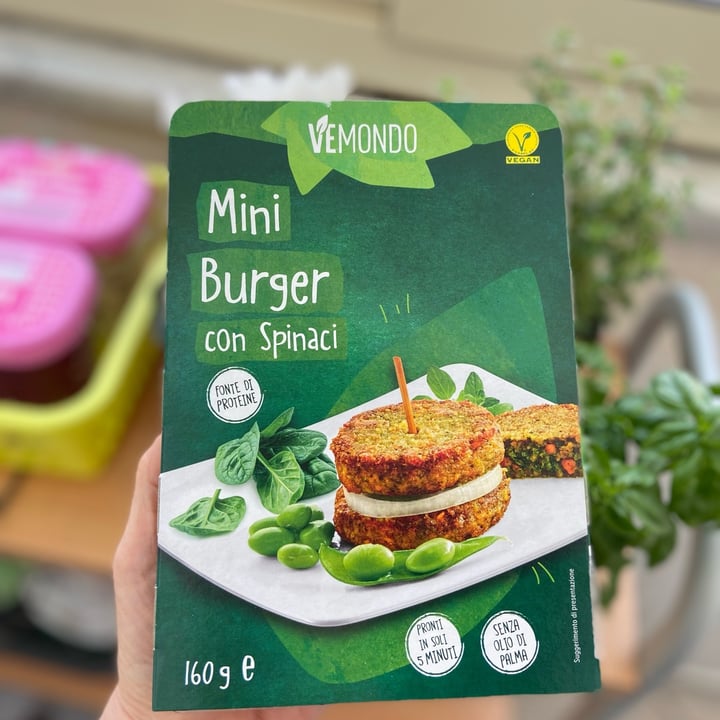 photo of Vemondo Mini burger con spinaci shared by @elliemme on  01 Apr 2022 - review