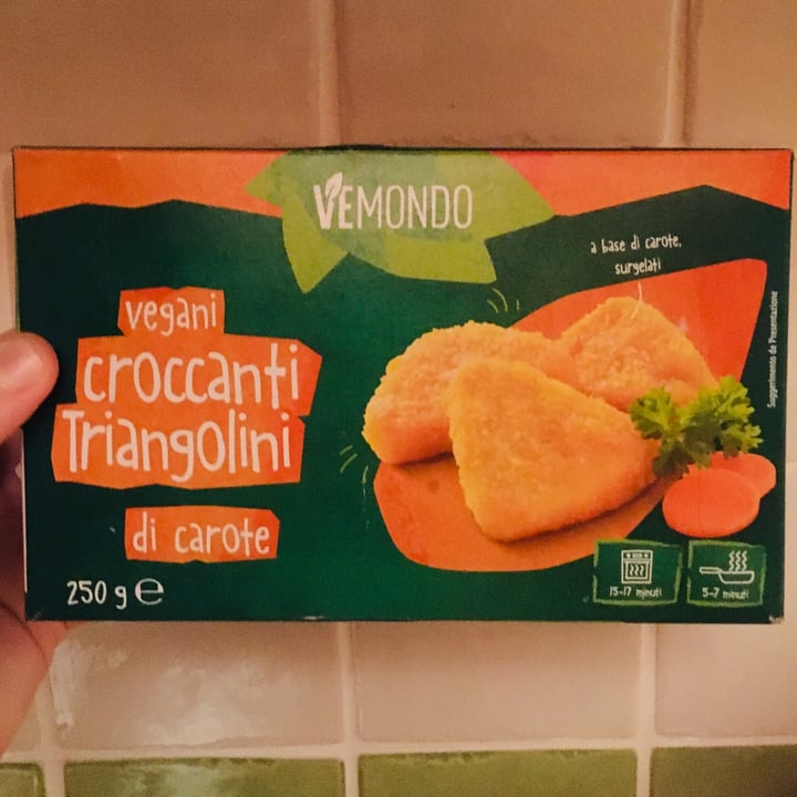 photo of Vemondo Croccanti Triangolini Di Carote shared by @veganlu on  23 Jan 2022 - review