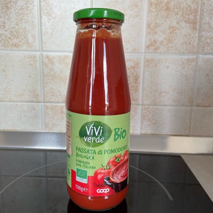 review photo of Vivi Verde Coop Passata di pomodoro Bio shared by @giuliacar7 on 16 May 2022 - review