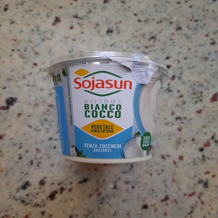 photo of Sojasun bifidus bianco al cocco senza zuccheri shared by @tofuecicuta on  20 Aug 2022 - review