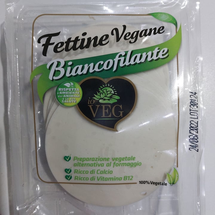 photo of ioVEG Fettine Vegane Bianco Filante shared by @carolaco on  26 Mar 2022 - review
