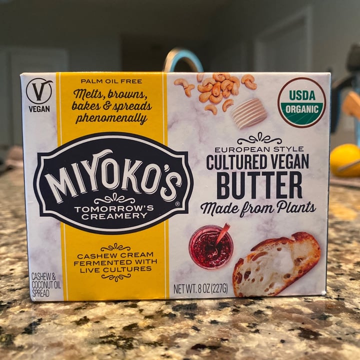 photo of Miyoko's Creamery European Style Cultured Vegan Butter Hint of Sea Salt shared by @kellylemon on  29 Apr 2020 - review