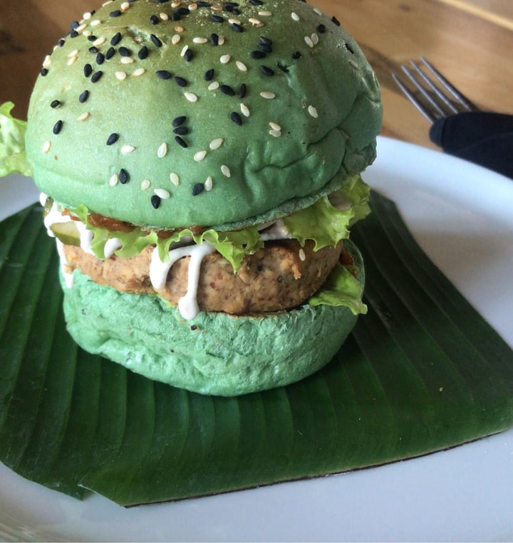 review photo of Living Food Lab Tempeh Taco Burger shared by @skbarnett on 02 Jul 2020 - review