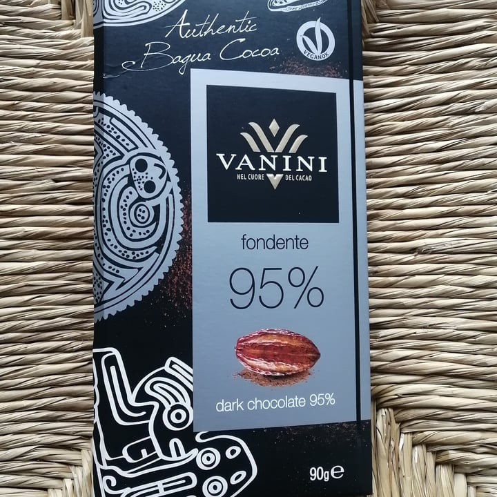 photo of Vanini Cioccolato fondente 95% shared by @lucelice on  01 Dec 2022 - review