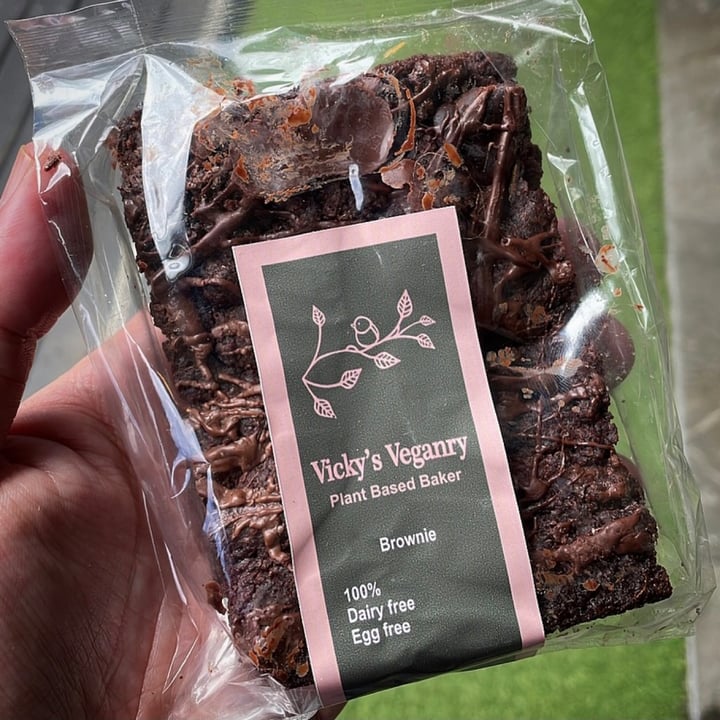 photo of Vickys Veganry Brownie shared by @capetownvegan on  10 Nov 2021 - review