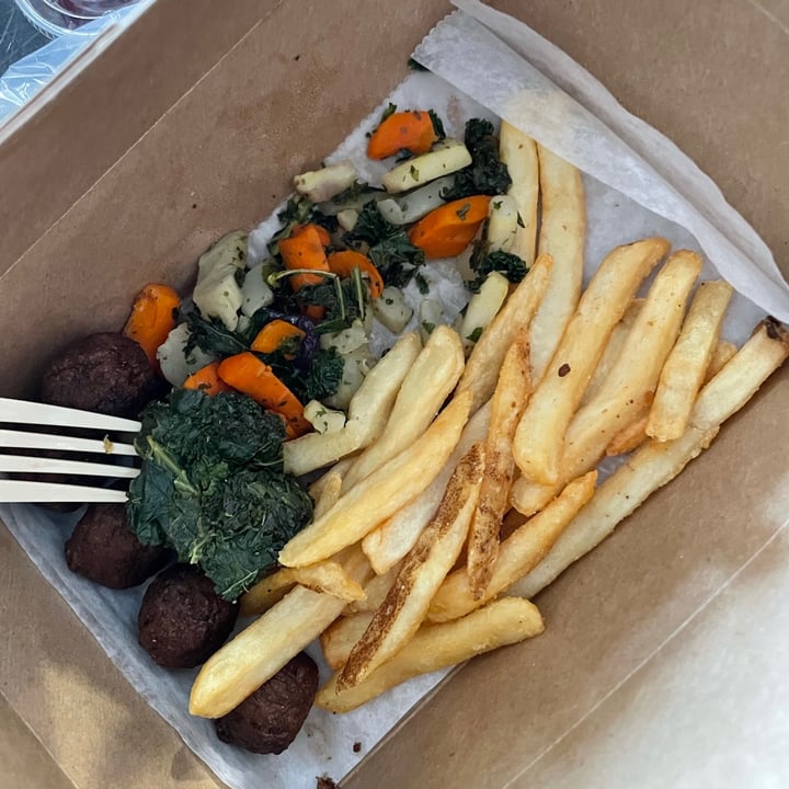 photo of IKEA Vegan Plate shared by @veg4n on  20 Mar 2021 - review