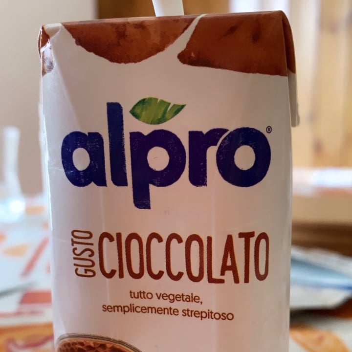 photo of Alpro Gusto Cioccolato shared by @nicols on  07 Apr 2022 - review
