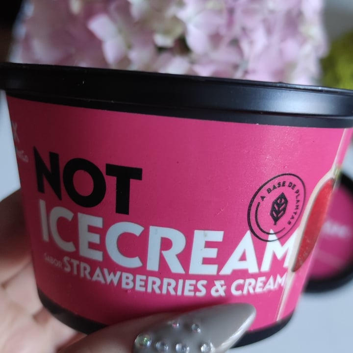 photo of NotCo Not Ice Cream Strawberry Cream shared by @julbe on  10 Dec 2022 - review