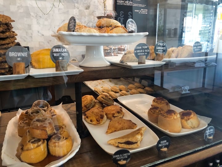 photo of PARLOUR VEGAN BAKERY® BOCA Pizza Rolls & Spinach Empanadas shared by @dailyveganliving on  07 Dec 2019 - review