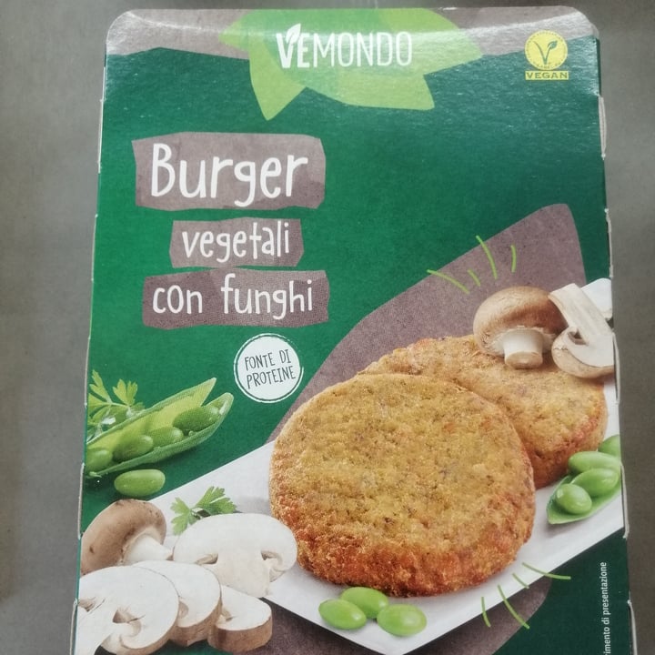 photo of Vemondo 2 burger ai funghi shared by @cycadee on  24 Apr 2022 - review