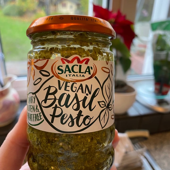 review photo of Sacla Vegan Basil Pesto shared by @jessie18 on 09 Dec 2020 - review