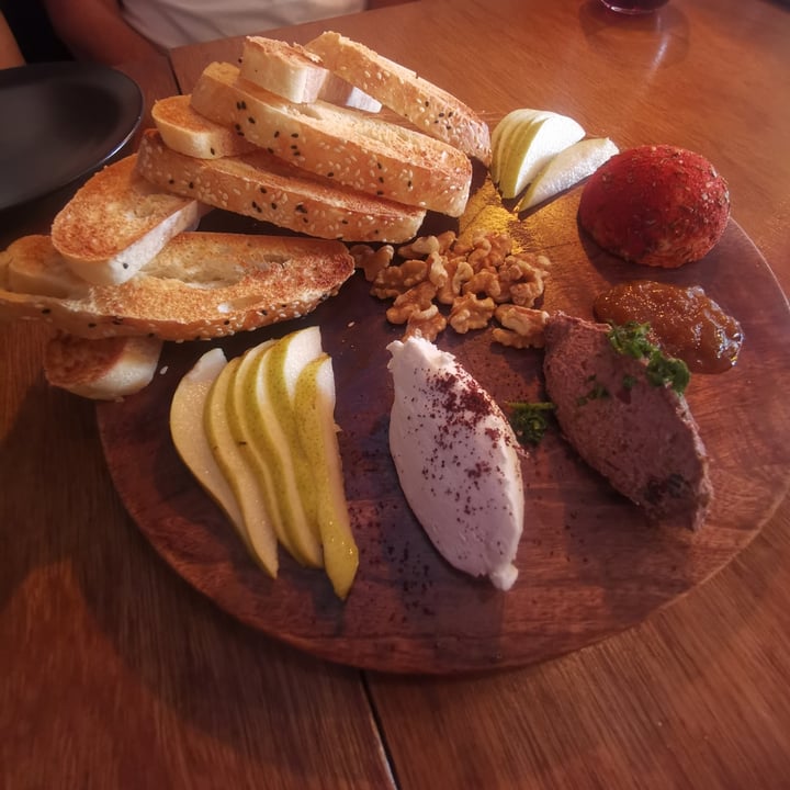 photo of You Came Again Cheese Platter shared by @braddles on  17 Oct 2020 - review