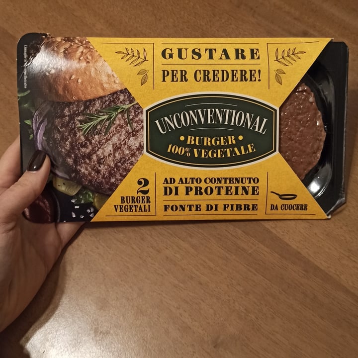 photo of Unconventional Burger Vegetale Classico - Classic Burger shared by @mariaritaguglielmi1 on  24 Mar 2022 - review