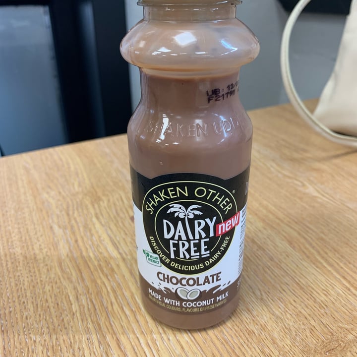 photo of Shaken Other Dairy-Free Chocolate flavour shake made with coconut milk shared by @avocado-uk on  27 Jul 2022 - review