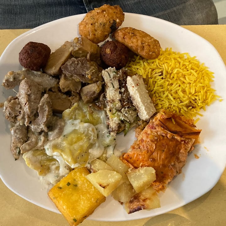 photo of Ops! Buffet a peso shared by @simonescampoli on  02 Jun 2022 - review
