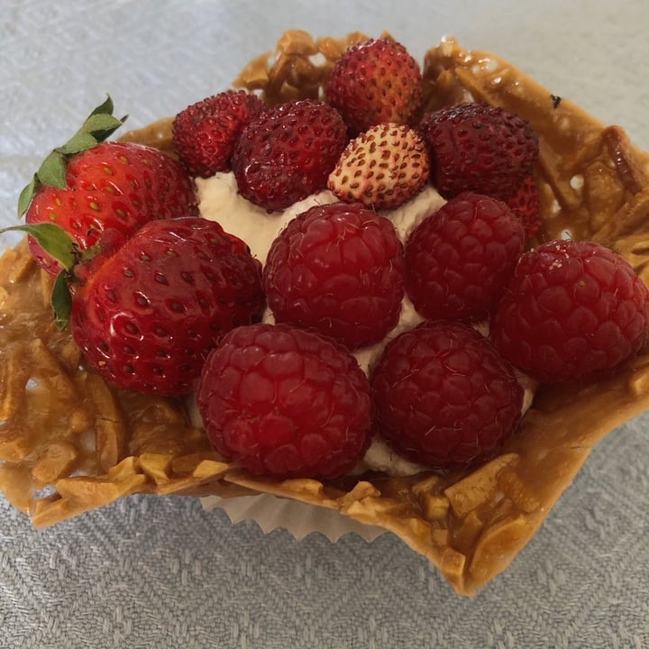 review photo of Pasticceria Buralli Crostatina Vegana shared by @vegali99 on 20 Apr 2022 - review