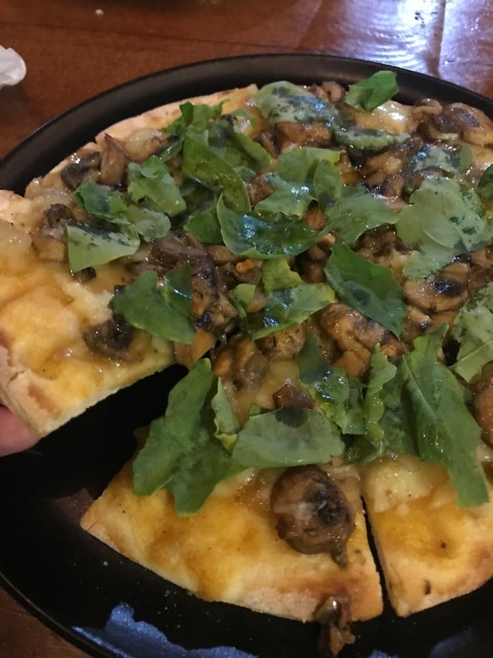 review photo of Rico Rico Pizza Vegana De Tofu shared by @julieincolombia on 22 Jan 2020 - review