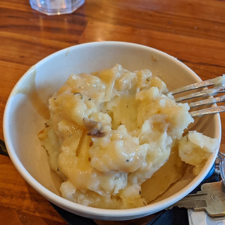 photo of Veggie Grill Mashed potatoes shared by @graciec on  17 Jul 2020 - review