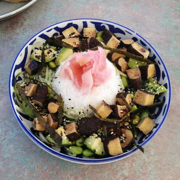 photo of The Melkbos Kitchen Vegan Poke Bowl shared by @thekeenbean on  26 Mar 2022 - review